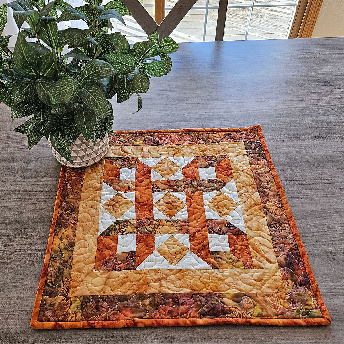 Gold fall table topper