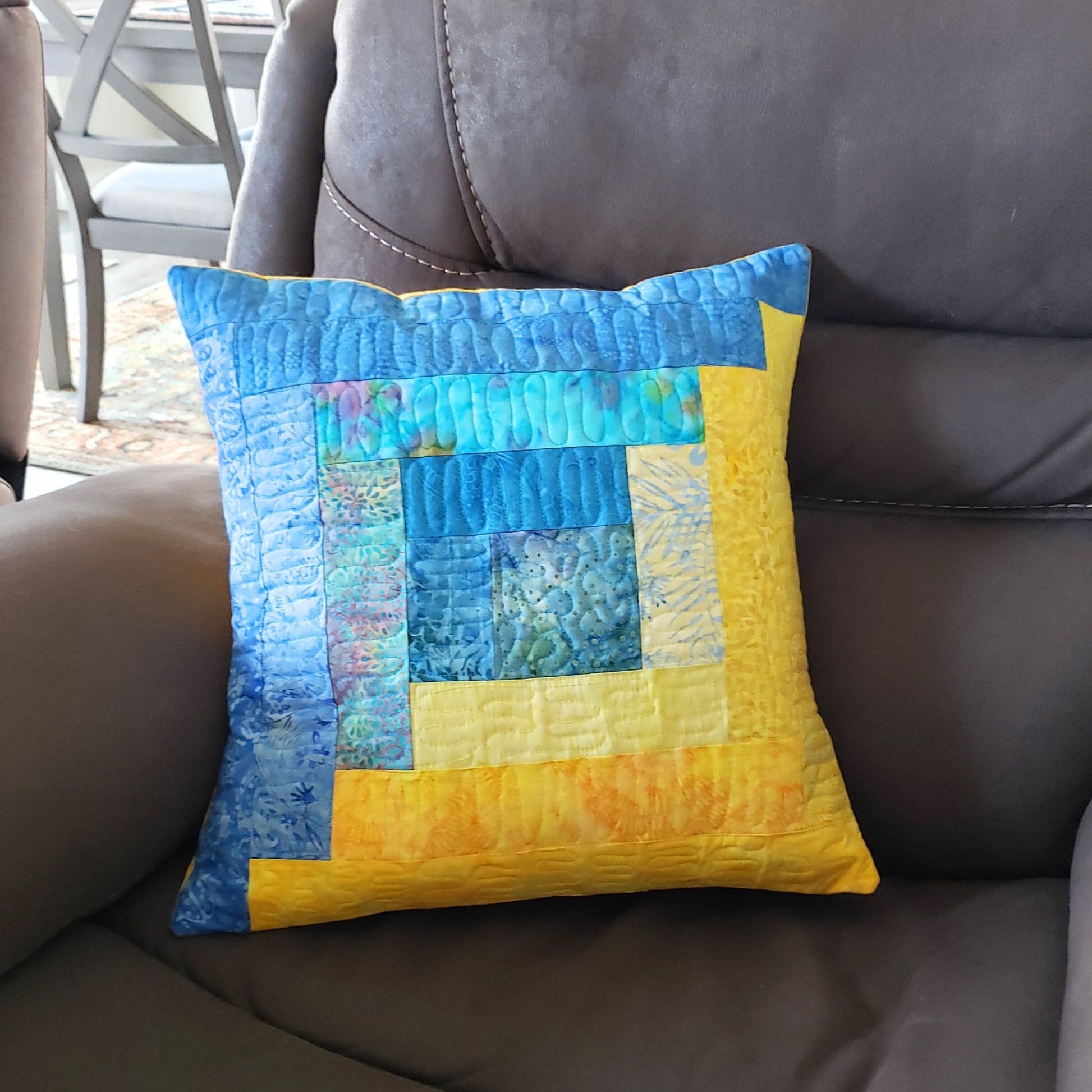 18-inch Log Cabin Pillow Tutorial