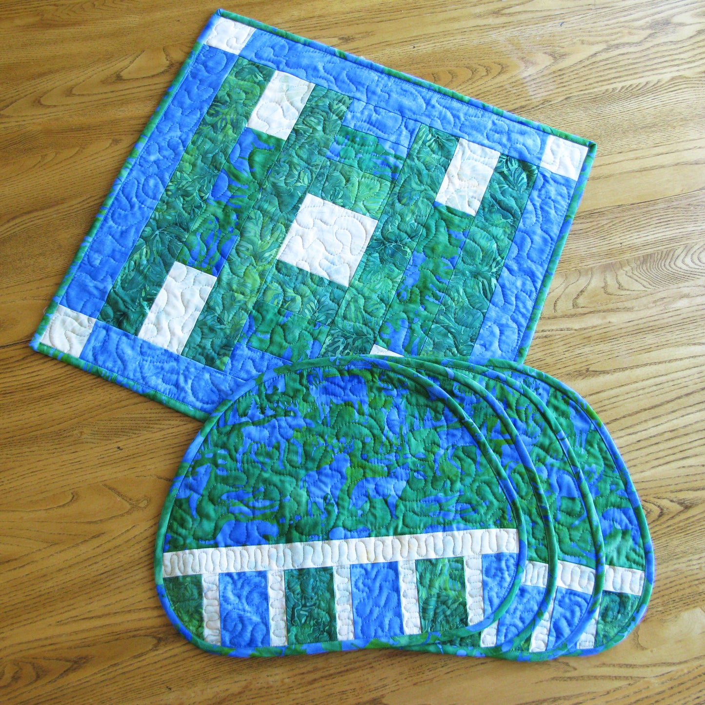 Country Placemats and Table Topper