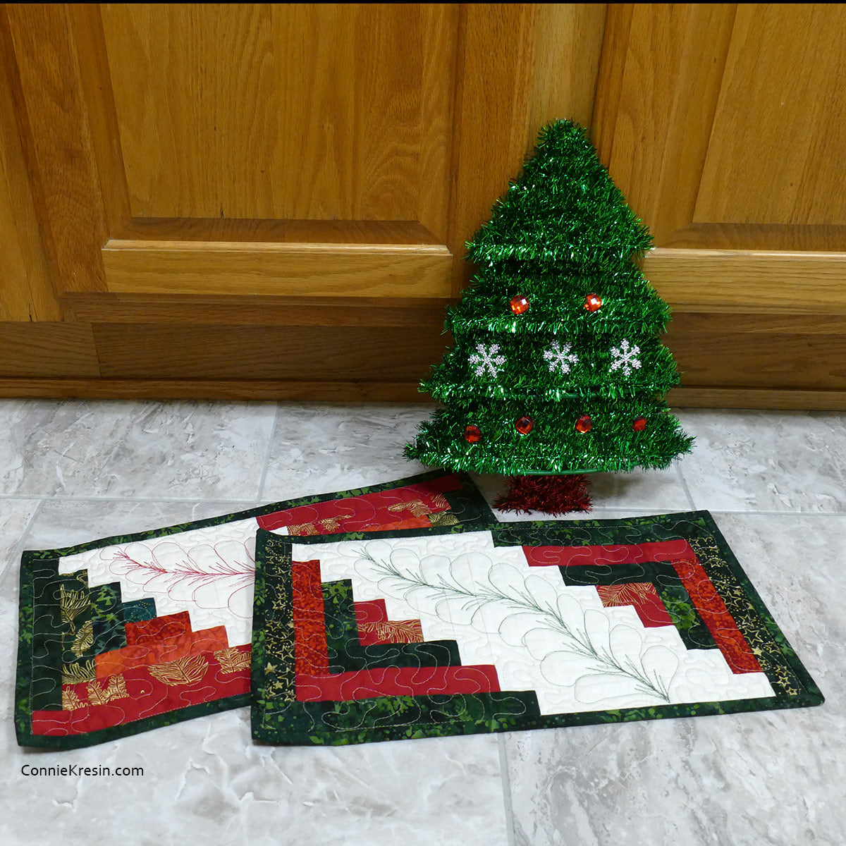Christmas Log Cabin mini Table Runners