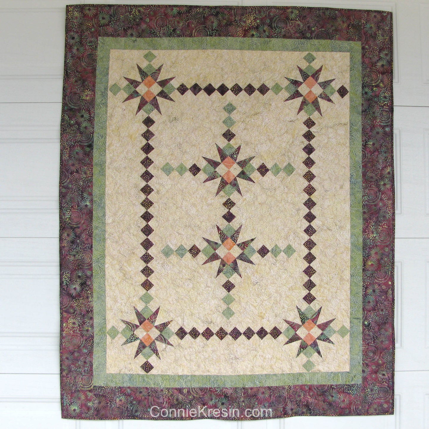 Fiesta is a beautiful quilt pattern that uses the Tri-rec ruler or the template included in the pattern