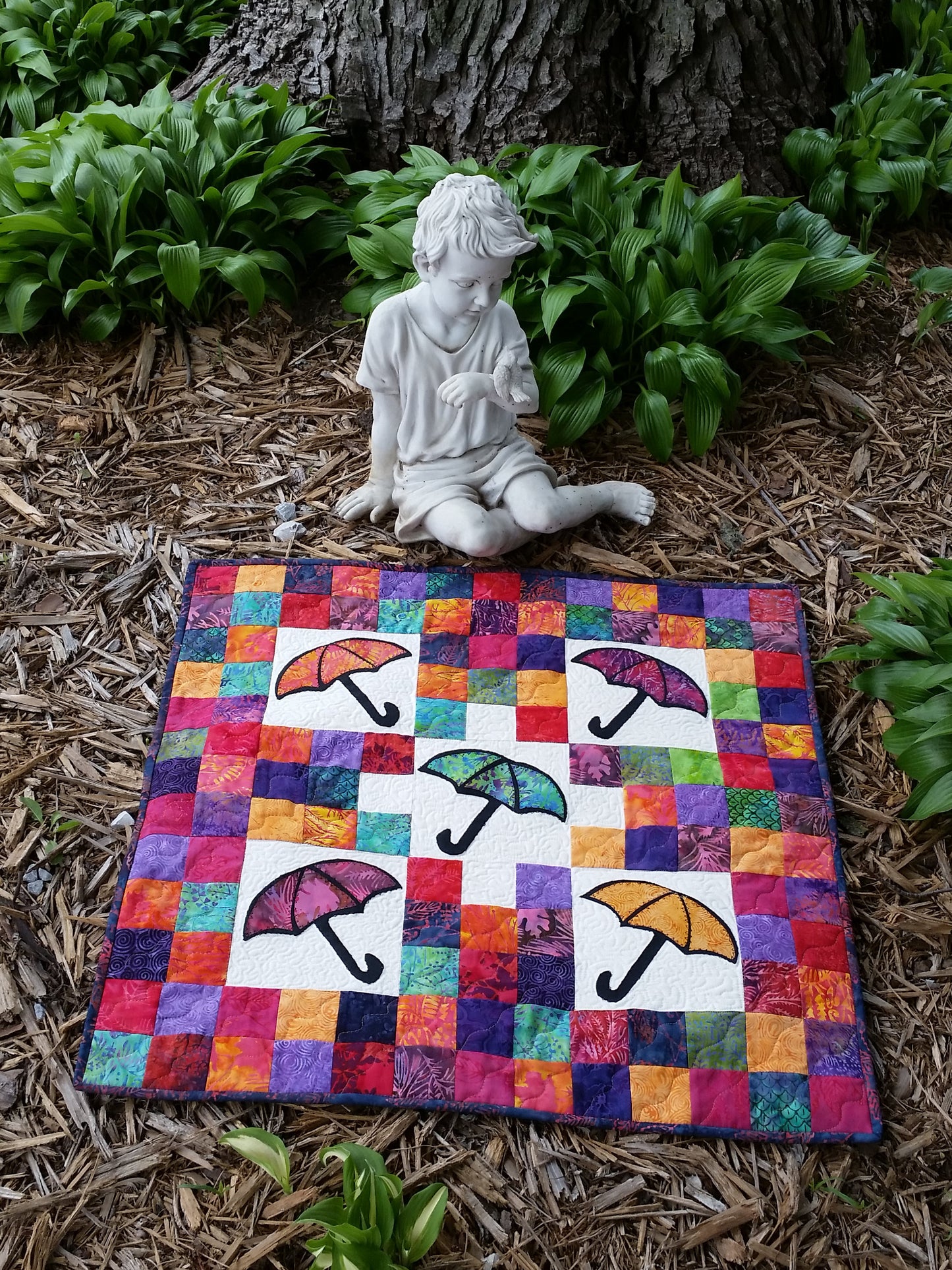 Umbrella applique wall hanging