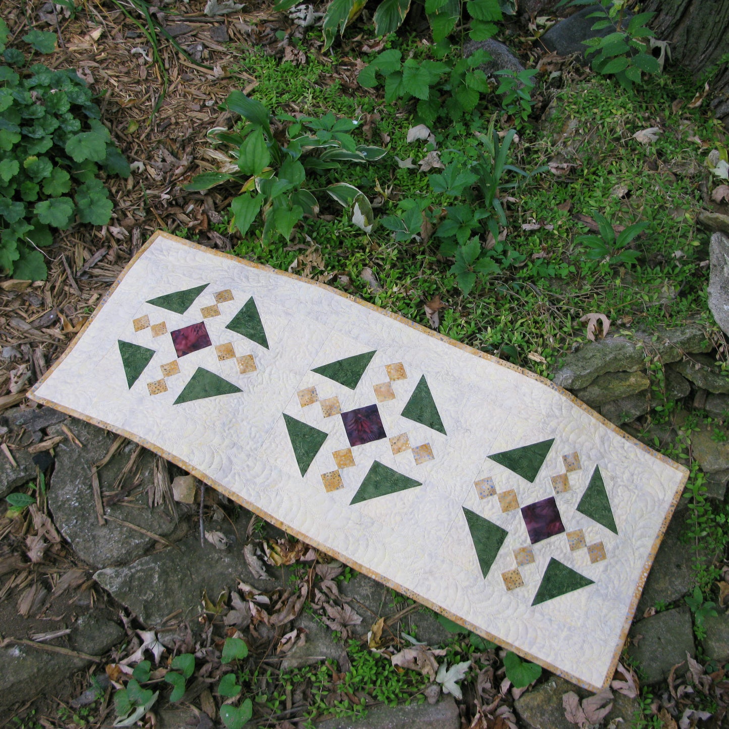 Sea Canyon table runner PDF