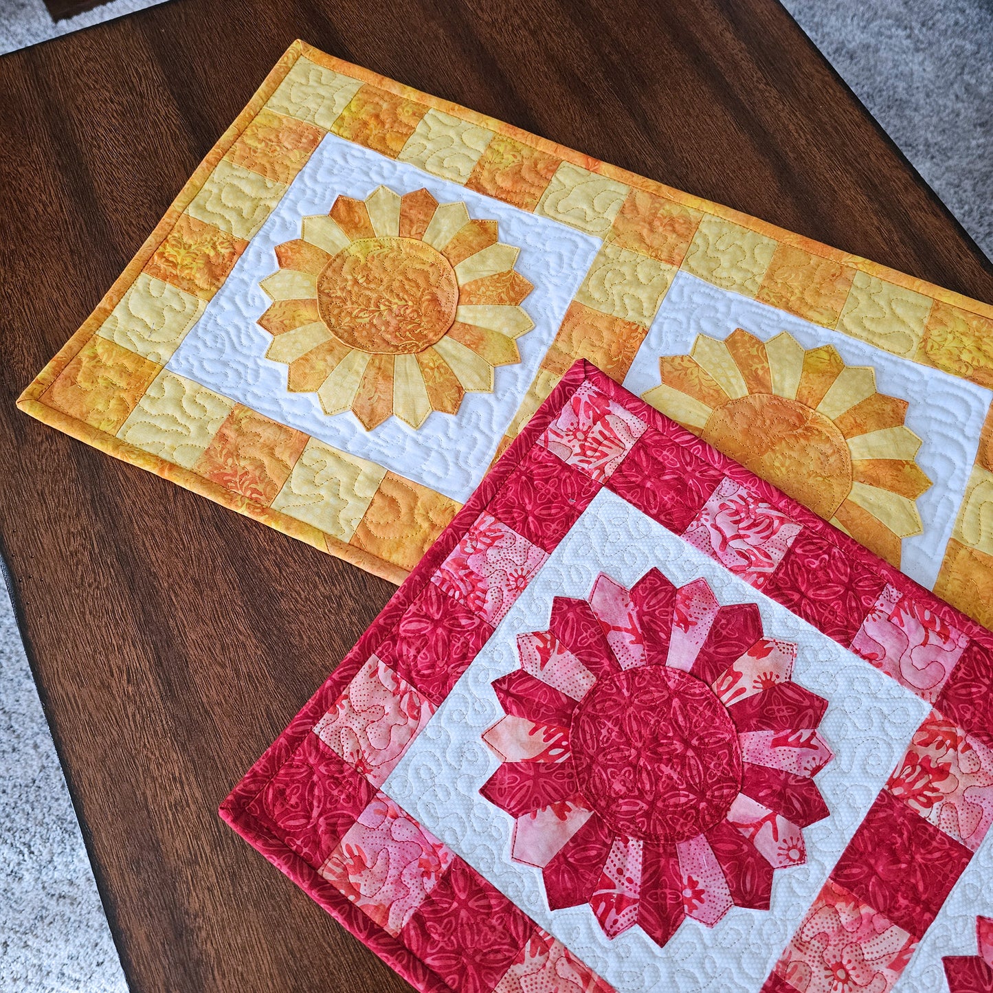 Mini Dresden table runners quilt PDF