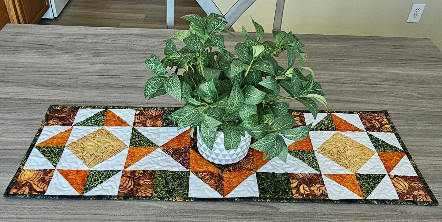 Fall Gatherings Table Runner