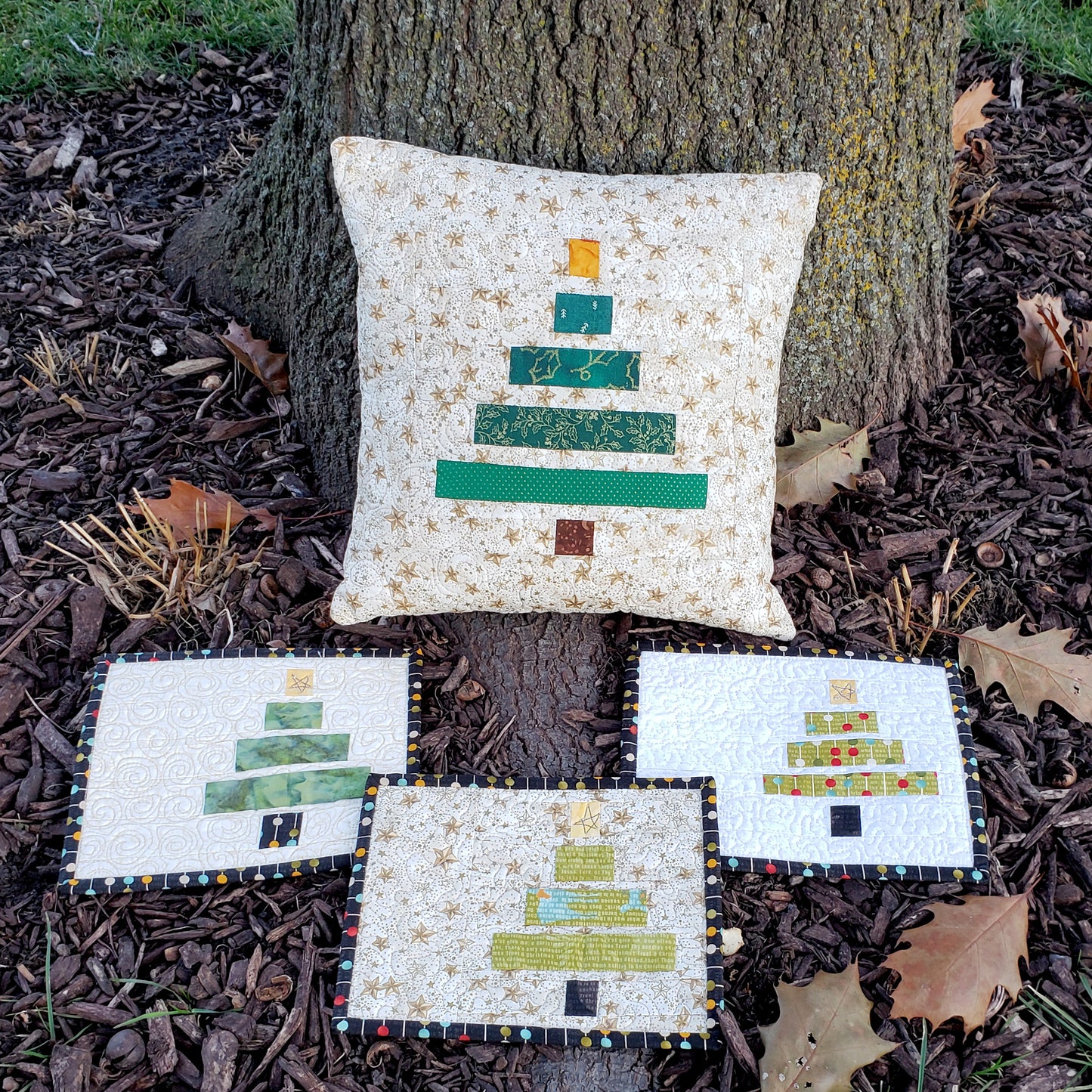 Wonky Christmas Tree Mug Rug and Pillow PDF