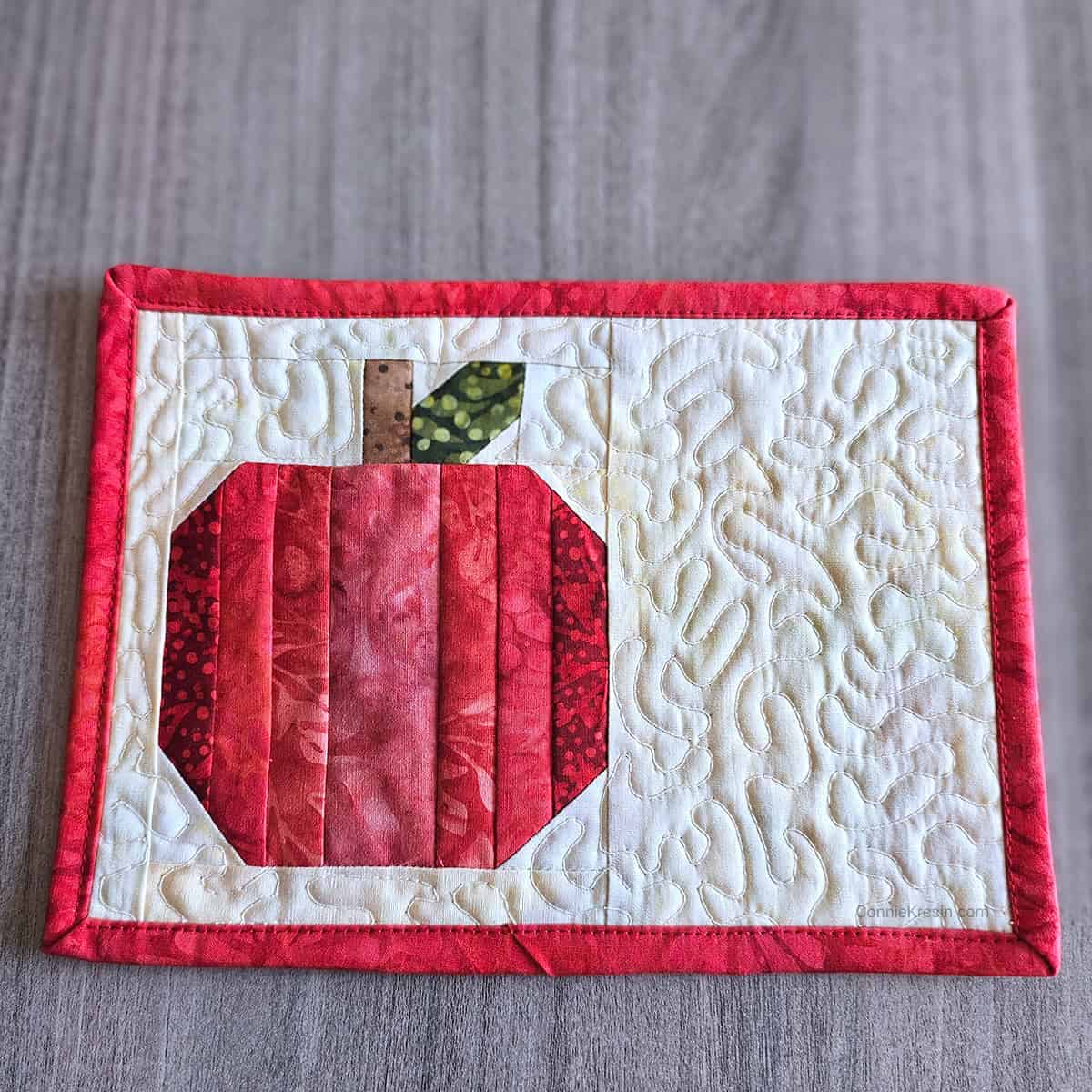 Harvest Pumpkin and Apple Mug Rugs PDF