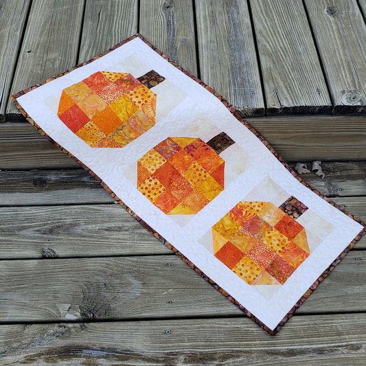 Pumpkin table runner tutorial