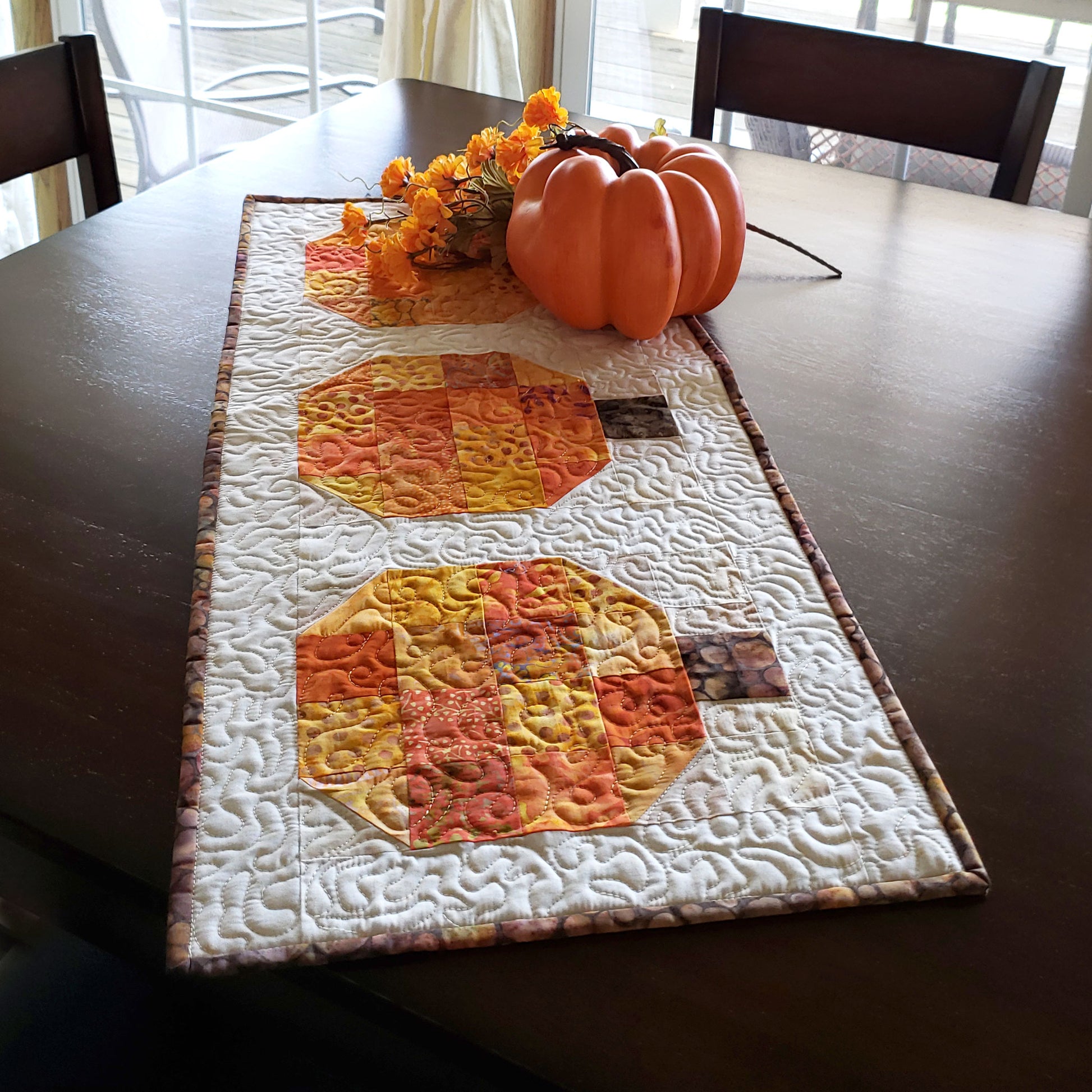 Pumpkin table runner tutorial