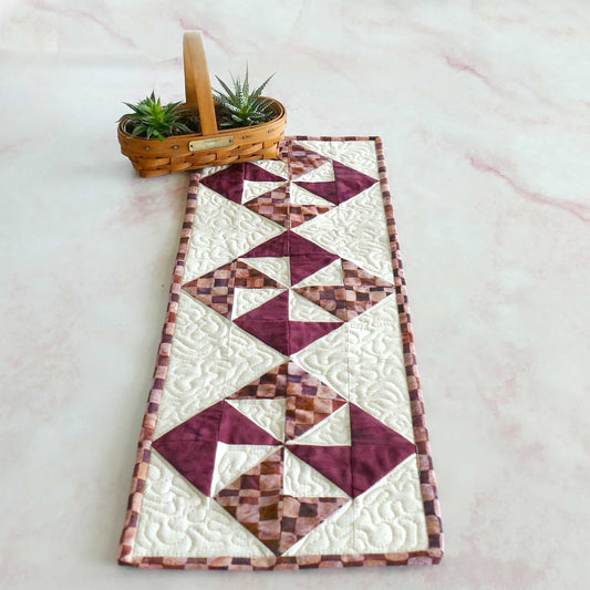 Simple Pinwheel Table Runner